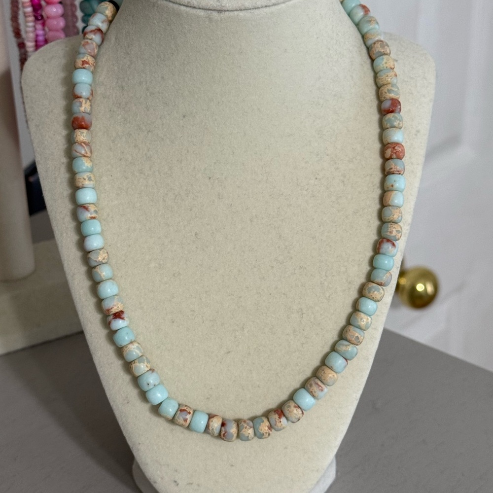 Allie + Bess Ridge Necklace